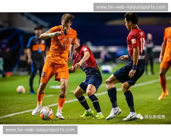 绿茵激战，荣耀之争：富力与泰达的足球史诗